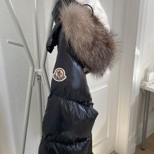 New MONCLER 
Hudson Lacquer Fox Fur-Trim Puffer Coat